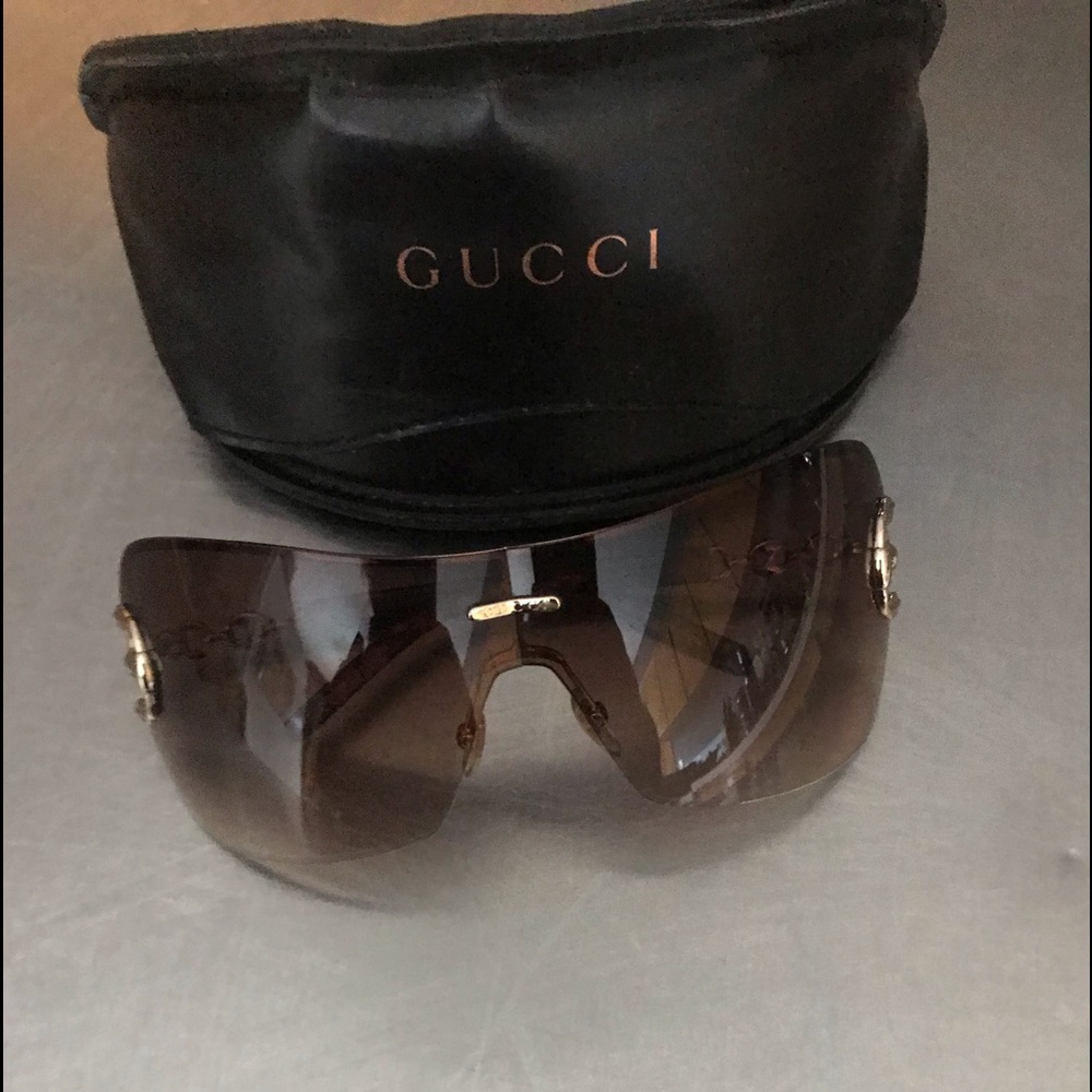 Woman’s designer Gucci sunglasses